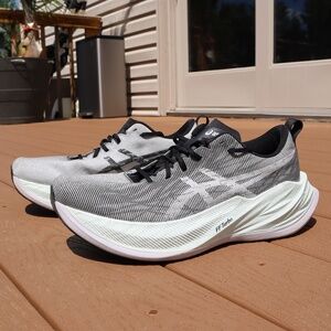 ASICS Superblast, White Lilac Hint, Men's size 12